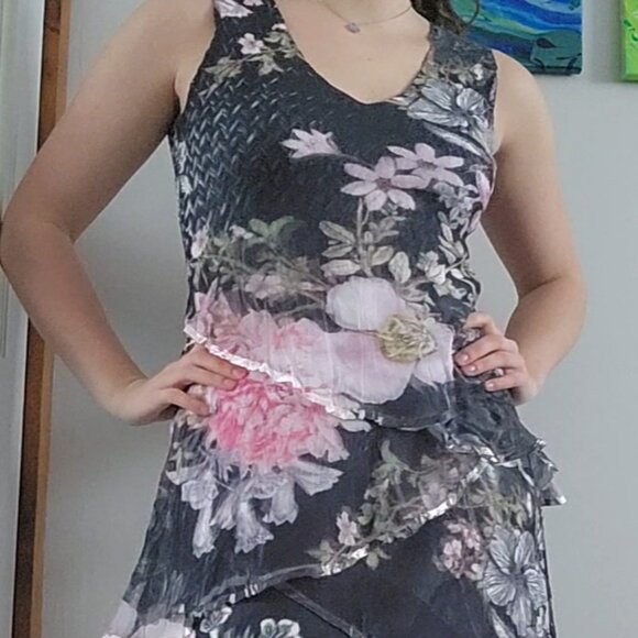 Floral layered dress - Picture 4 of 11